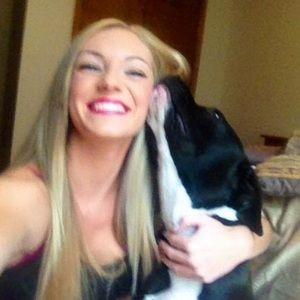 Meet your Posher, Cecily